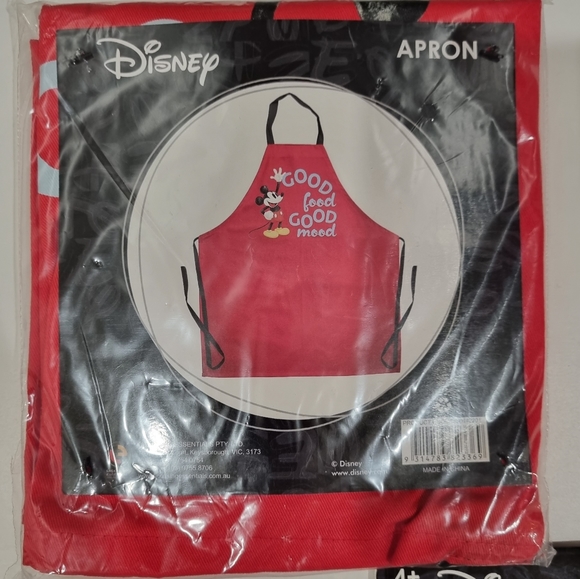 2 x DISNEY Mickey Mouse Bundles, Apron, Tin and Cookie Cutters - Picture 3 of 7